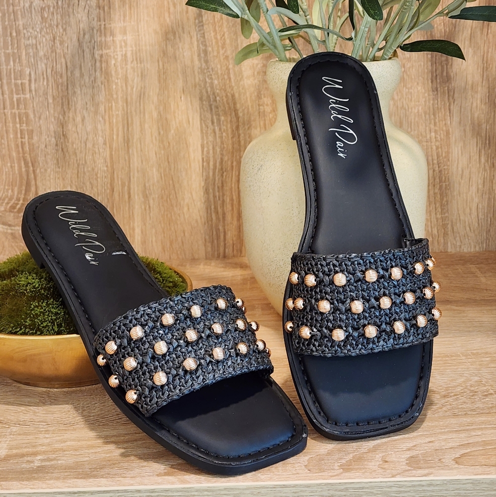 Wild Pair Women's Grettaap Embellished Black Flat Slide Sandals Size 9.5
